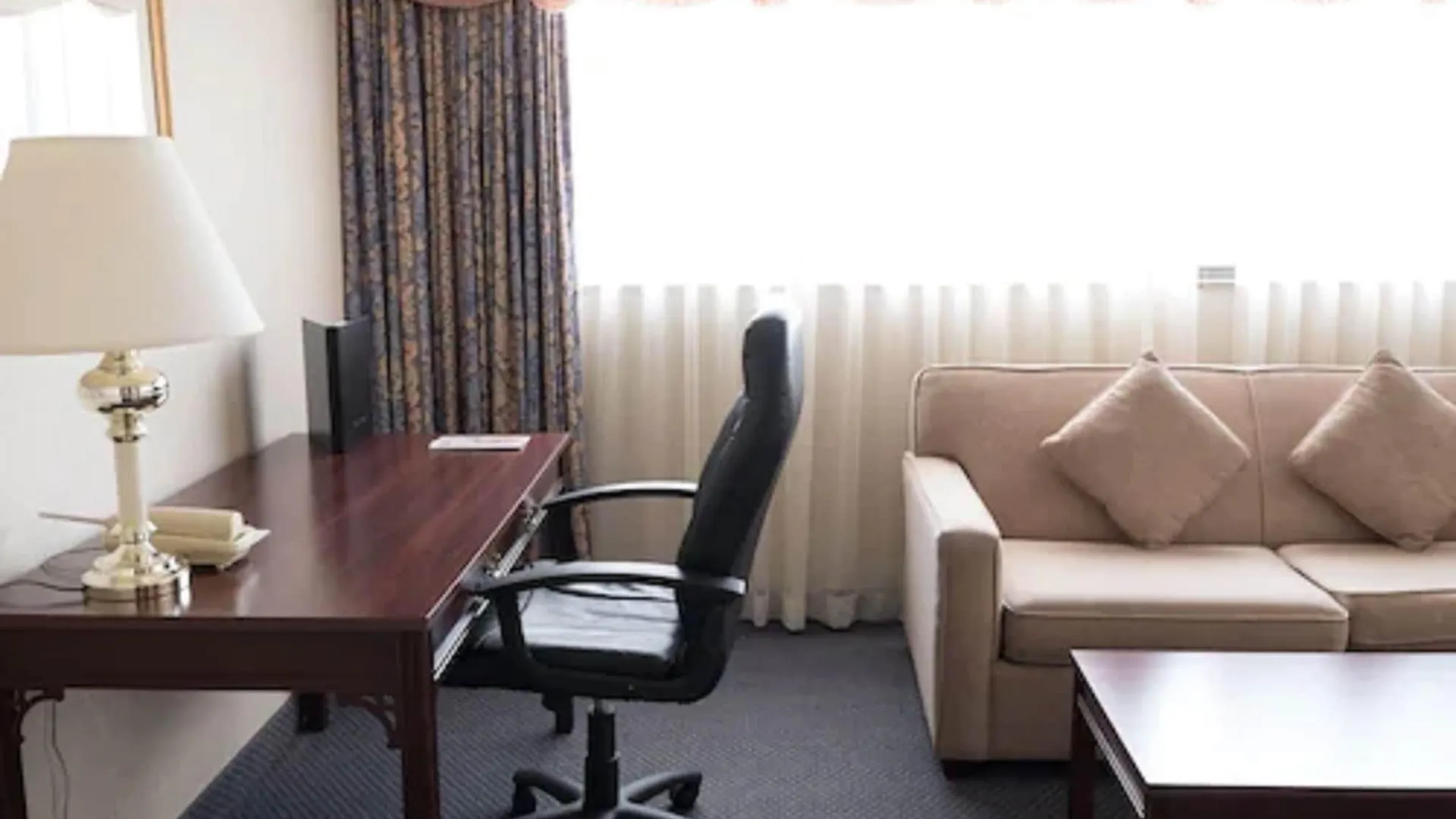 The Roehampton Hotel Toronto