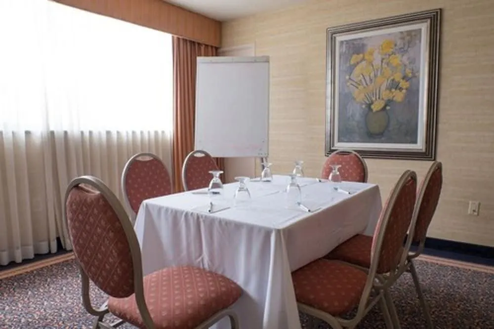 The Roehampton Hotel Toronto